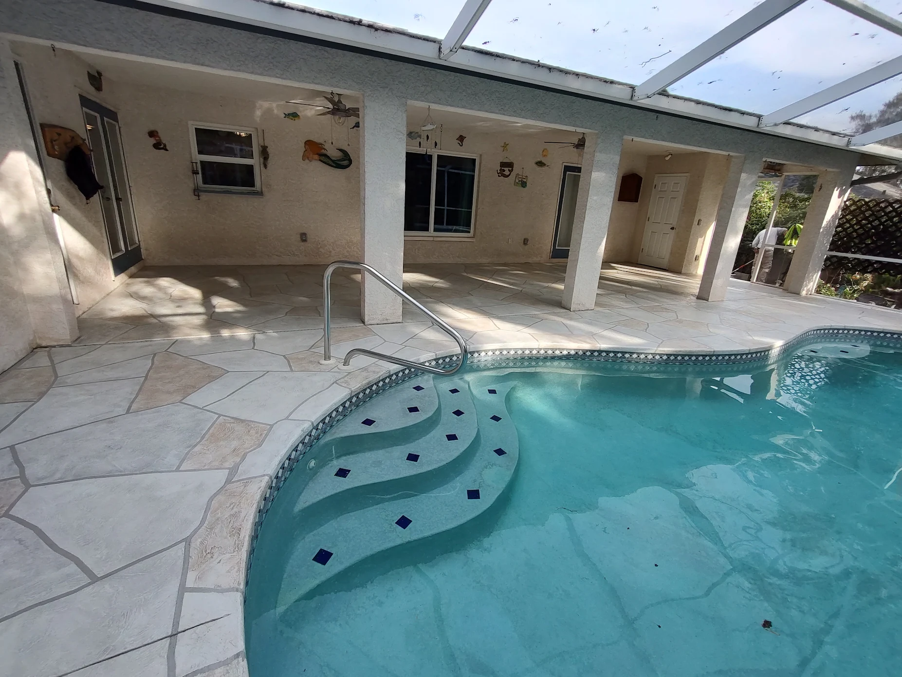 unnamed (2) new decorative concrete doverlay on residential pool deck
